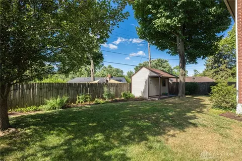 1012 Greenridge Dr, Kettering, OH 45429 photo 37
