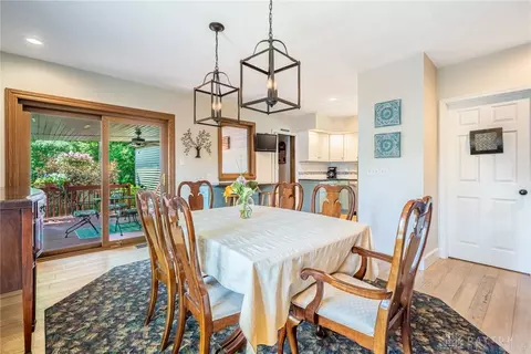 1012 Greenridge Dr, Kettering, OH 45429 photo 11