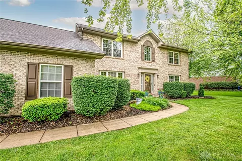 3243 Seton Hill Dr, Bellbrook, OH 45305