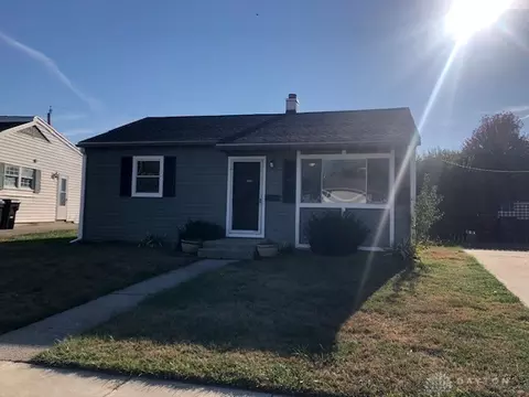 612 Kirkwood Dr, Fairborn, OH 45324