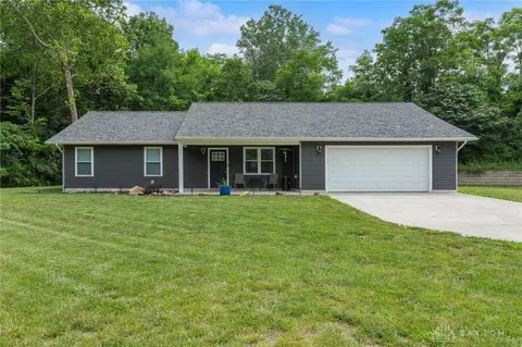 592 Ohara Ct, Vandalia, OH 45377