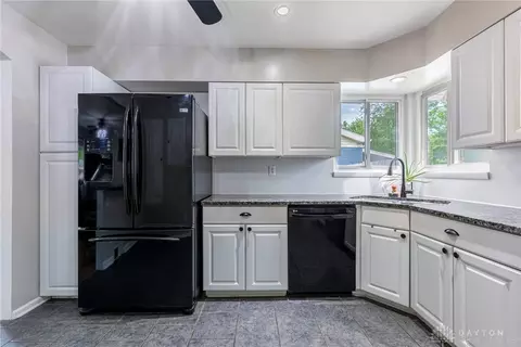 Kitchen - 3421 Pobst Dr, Kettering, OH 45420 photo 2 of 3