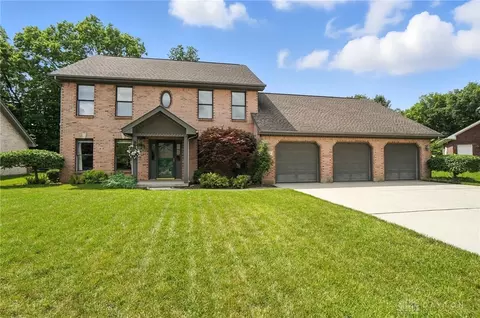305 Pauly Dr, Clayton, OH 45315
