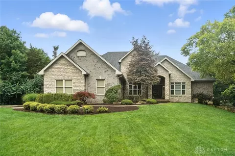 7983 Woodbridge Ct, Springboro, OH 45066