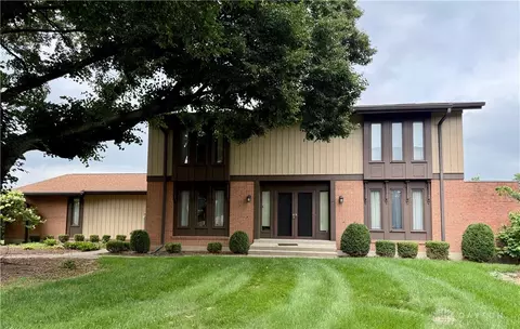 4624 Fayette Ct, Dayton, OH 45415