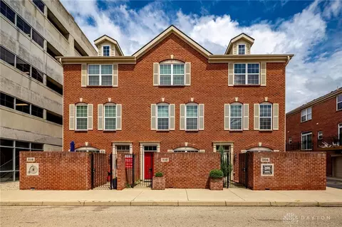 208 Harries St, Dayton, OH 45402