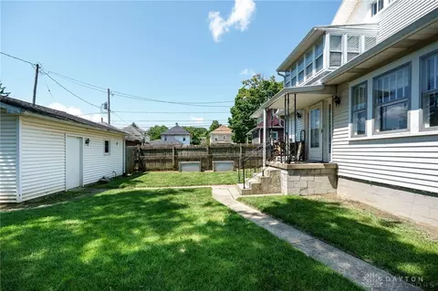 Exterior - 2027 Elmwood Ave, Springfield, OH 45505 photo 13 of 15