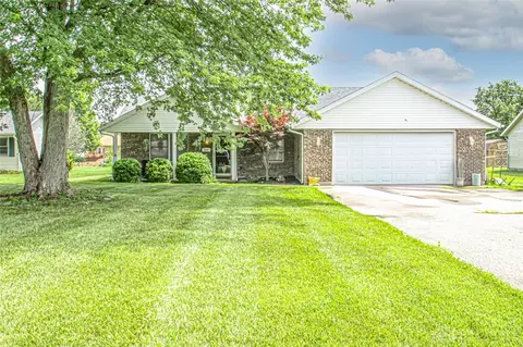 200 Finland Dr, Eaton, OH 45320