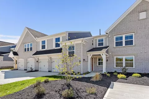 462 Glenhaven Way #755-202, Fairborn, OH 45324
