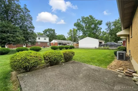 Exterior - 3832 Traine Dr, Kettering, OH 45429 photo 10 of 10