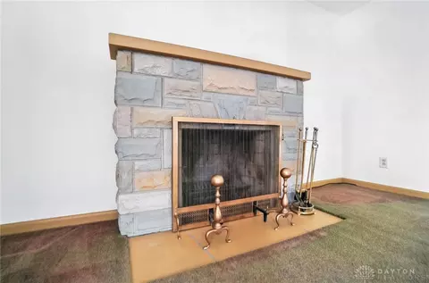 Living - 3832 Traine Dr, Kettering, OH 45429 photo 4 of 5