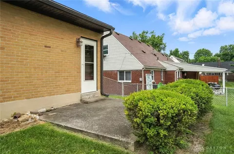 Exterior - 3832 Traine Dr, Kettering, OH 45429 photo 9 of 10