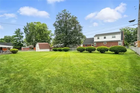 Exterior - 3832 Traine Dr, Kettering, OH 45429 photo 8 of 10