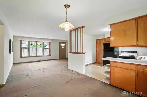Living - 3832 Traine Dr, Kettering, OH 45429 photo 5 of 5