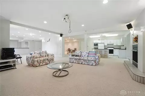 Living - 2655 Ballydoyle Dr, Springfield, OH 45503 photo 14 of 14