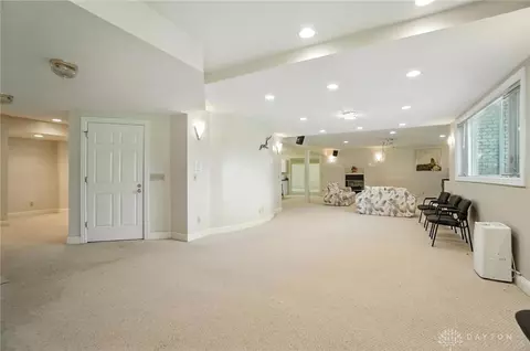 Living - 2655 Ballydoyle Dr, Springfield, OH 45503 photo 10 of 14