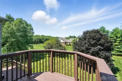 Exterior - 2655 Ballydoyle Dr, Springfield, OH 45503 photo 14 of 14