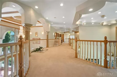 Entry Way - 2655 Ballydoyle Dr, Springfield, OH 45503 photo 10 of 18