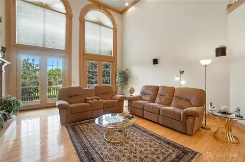 Living - 2655 Ballydoyle Dr, Springfield, OH 45503 photo 7 of 14