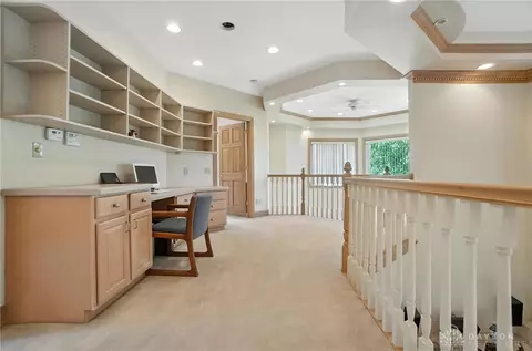 Entry Way - 2655 Ballydoyle Dr, Springfield, OH 45503 photo 14 of 18