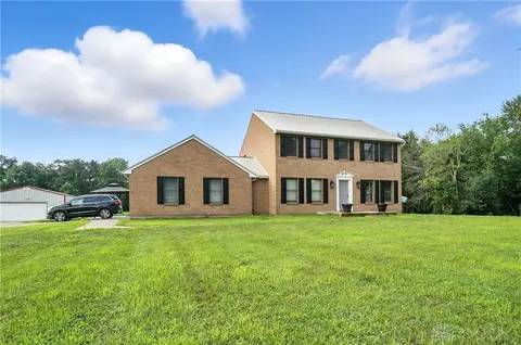 1035 E Possum, Springfield, OH 45502 photo 3