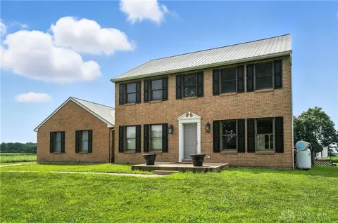 1035 E Possum, Springfield, OH 45502 photo 4