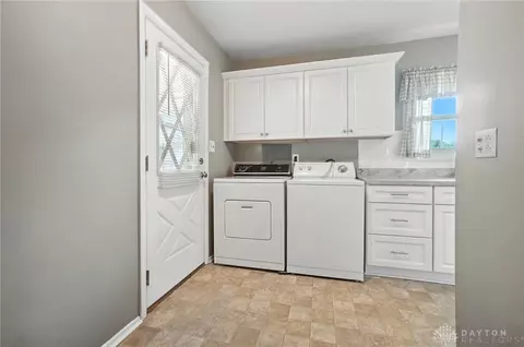 2836 Powhattan Pl, Kettering, OH 45420 photo 24
