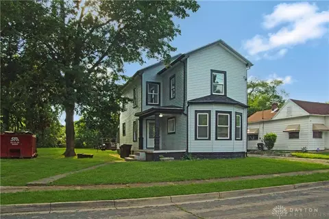 7 Oak St, Dayton, OH 45426