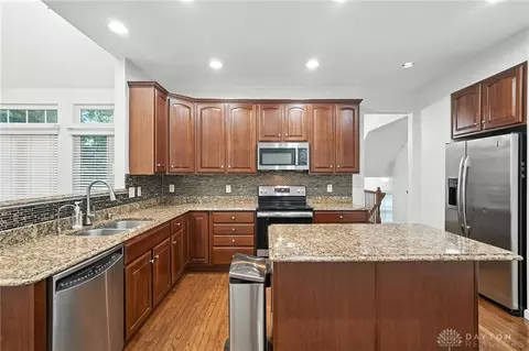 9607 Olde Georgetown Way, Centerville, OH 45458 photo 12