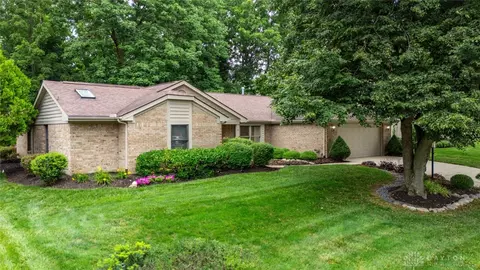 30 Oak Hl, Springboro, OH 45066