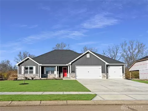 120 Mound Builder Pl, Carlisle, OH 45005