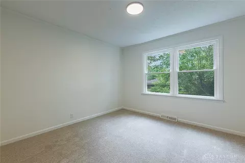 39 E Bryant Ave, Franklin, OH 45005 photo 16