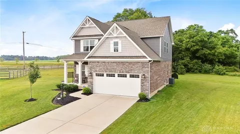 Exterior - 9475 Whispering Stream Ct, Centerville, OH 45458 photo 11 of 11