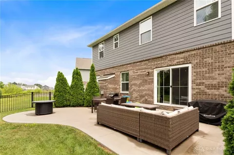 Exterior - 9475 Whispering Stream Ct, Centerville, OH 45458 photo 5 of 11