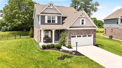 9475 Whispering Stream Ct, Centerville, OH 45458
