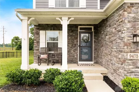 Exterior - 9475 Whispering Stream Ct, Centerville, OH 45458 photo 3 of 11
