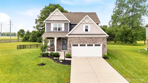 Exterior - 9475 Whispering Stream Ct, Centerville, OH 45458 photo 2 of 11