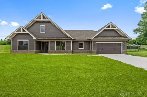 919 Cypress Pl, Tipp City, OH 45371