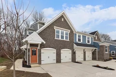 4246 Apple Branch Dr #55-300, Sugarcreek Township, OH 45459
