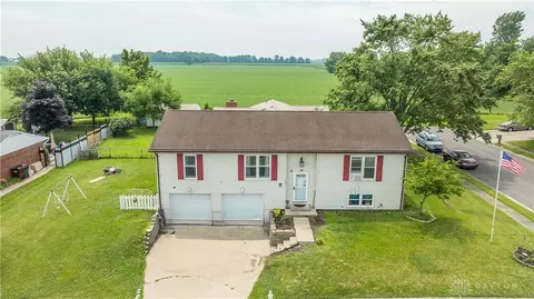 1725 Dover Ave, Piqua, OH 45356