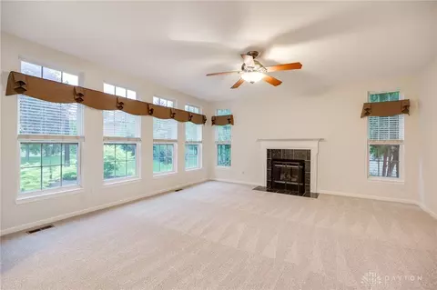 Living - 1582 Gatekeeper Way, Centerville, OH 45458 photo 3 of 4