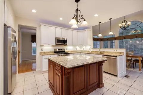 Kitchen - 1582 Gatekeeper Way, Centerville, OH 45458 photo 5 of 5