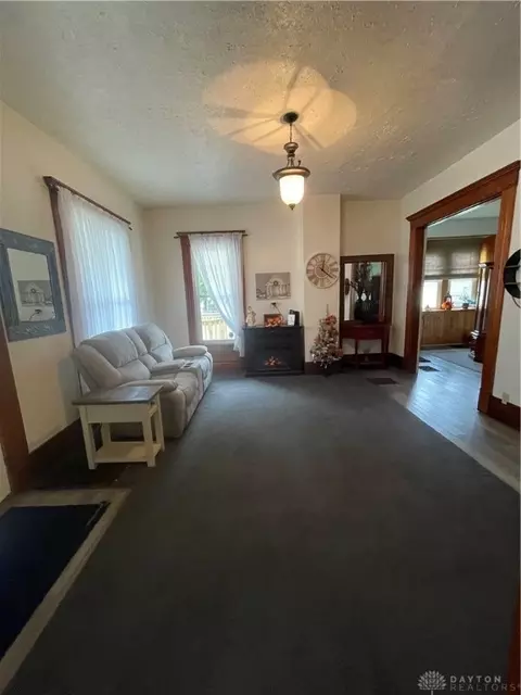 Entry Way - 219 E High St, Eaton, OH 45320 photo 2 of 5