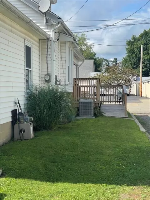 Exterior - 219 E High St, Eaton, OH 45320 photo 14 of 15
