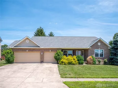 7854 Cape Cod Ct, West Chester, OH 45069