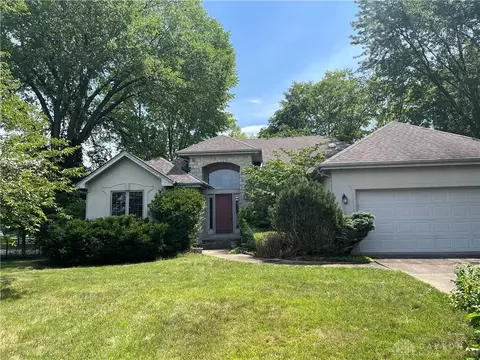 8858 Yankee Rose Ct, Washington Township, OH 45458