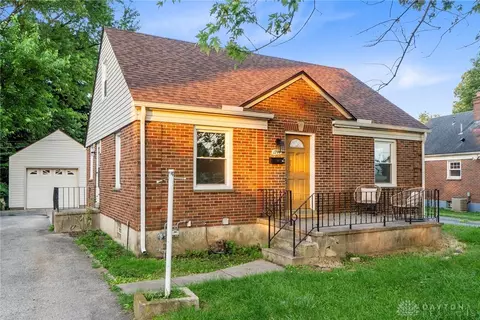 1776 Hearthstone Dr, Dayton, OH 45410