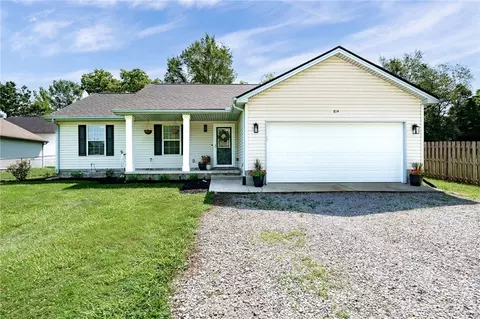 814 Brande Dr, Eaton, OH 45320