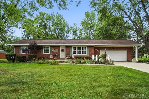 4543 Mumper Rd, Springfield, OH 45502