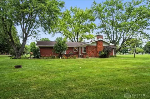 Exterior - 4543 Mumper Rd, Springfield, OH 45502 photo 6 of 10